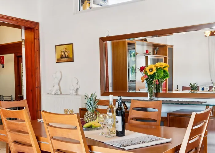 Verani Parking Balcony Playground Σπίτι διακοπών *